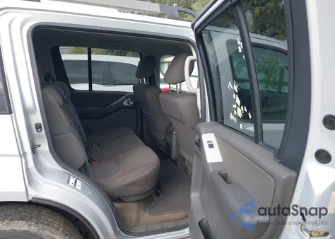 2011 Nissan Pathfinder S from USA, damaged, VIN 5N1AR1NN2BC615571